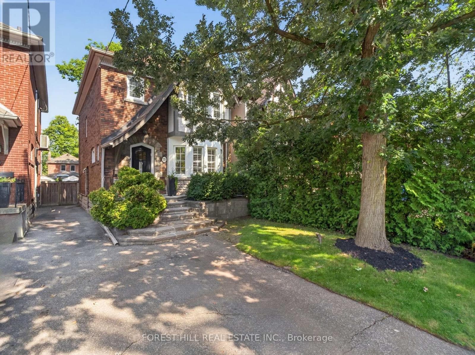 25 Castlewood Road