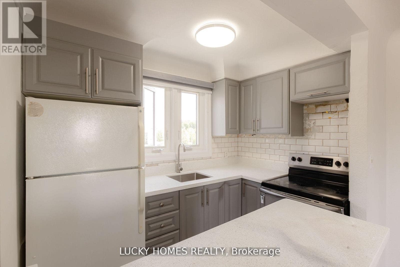 Multi-family at 157 Centre Street, Oshawa (Central), Ontario - Photo 4 - RE/MAX Garden City Realty