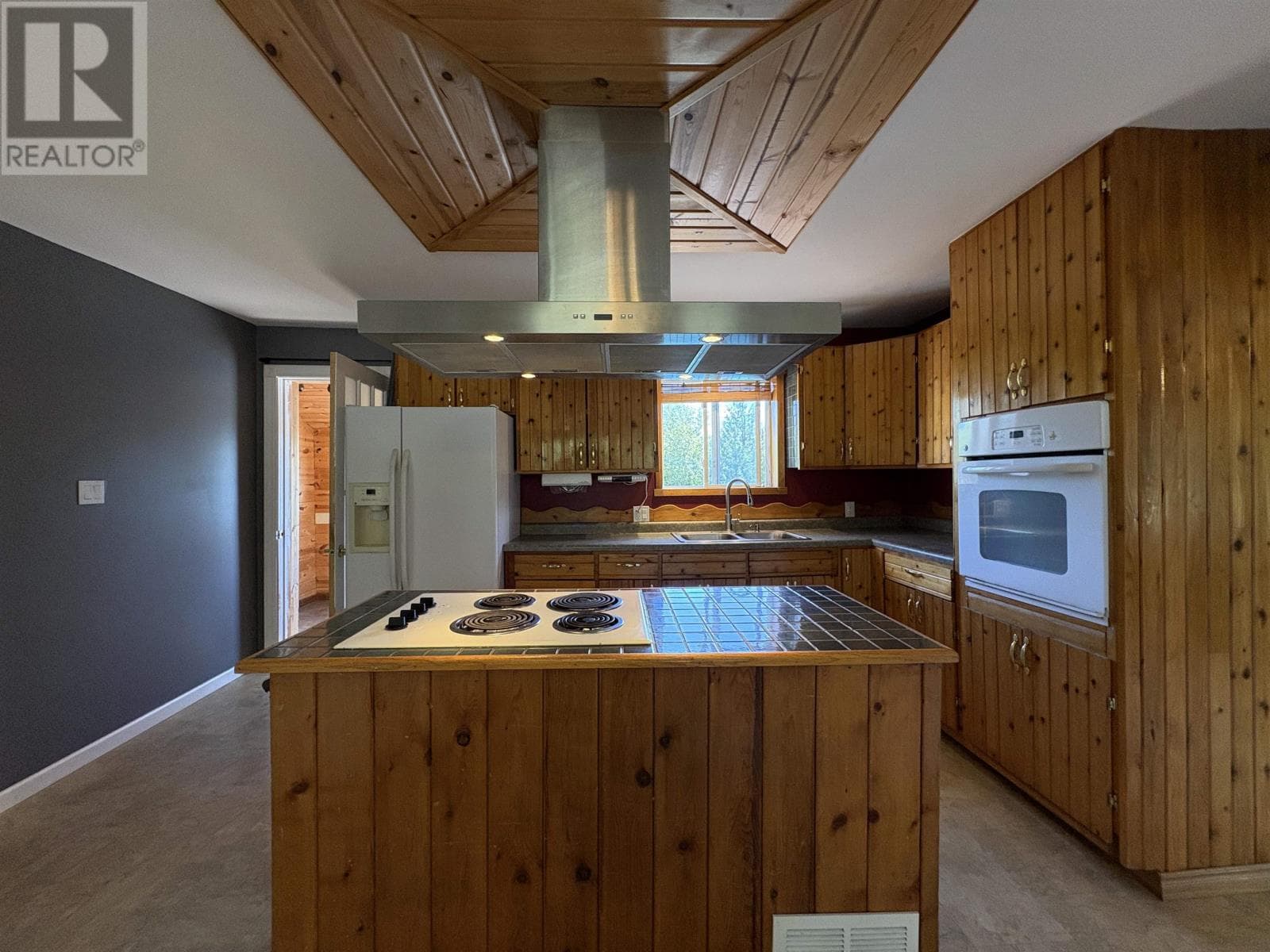 Single Family at , FORT FRANCES, Ontario - Photo 10 - RE/MAX Garden City Realty