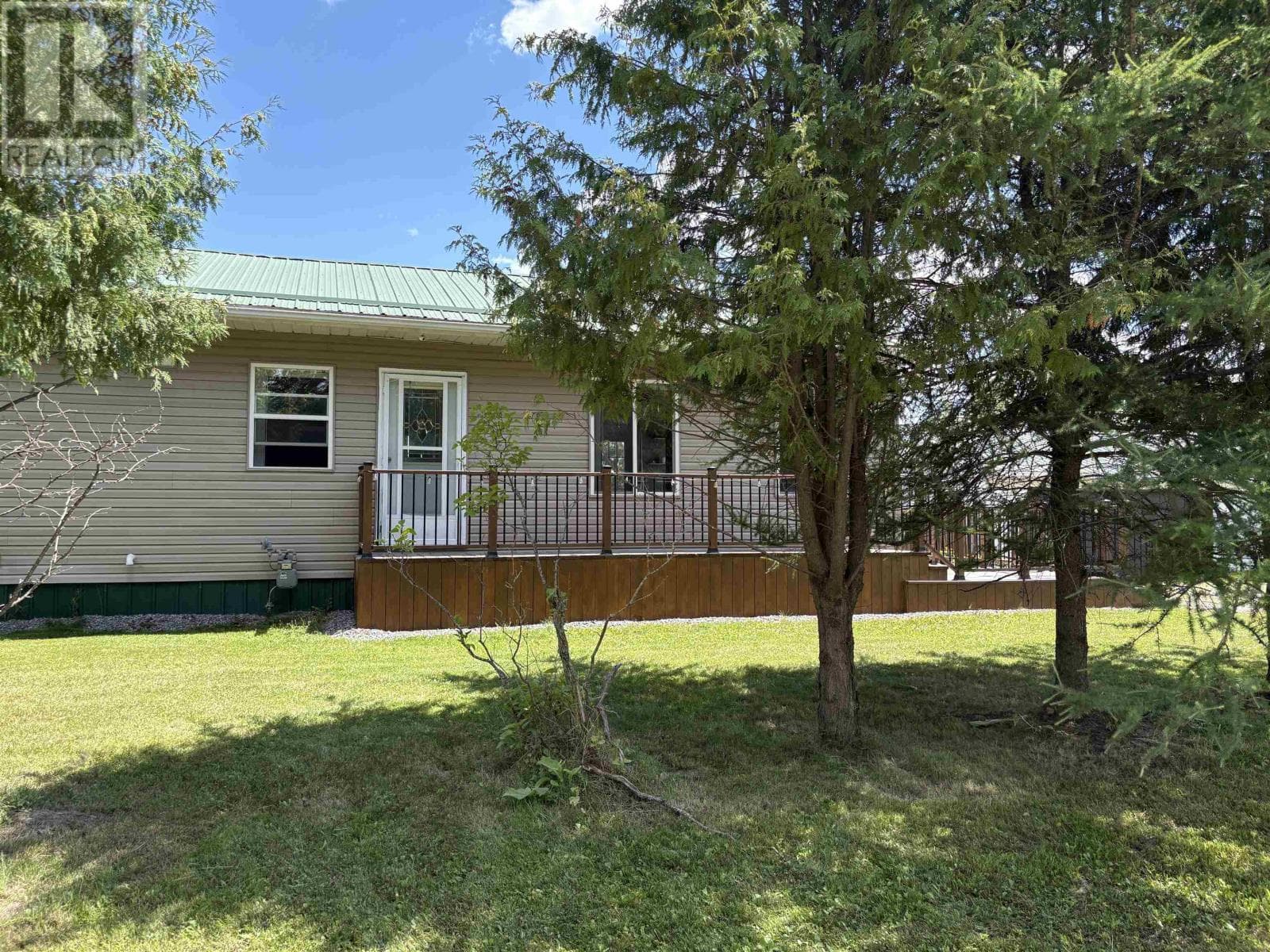 Single Family at , FORT FRANCES, Ontario - Photo 2 - RE/MAX Garden City Realty