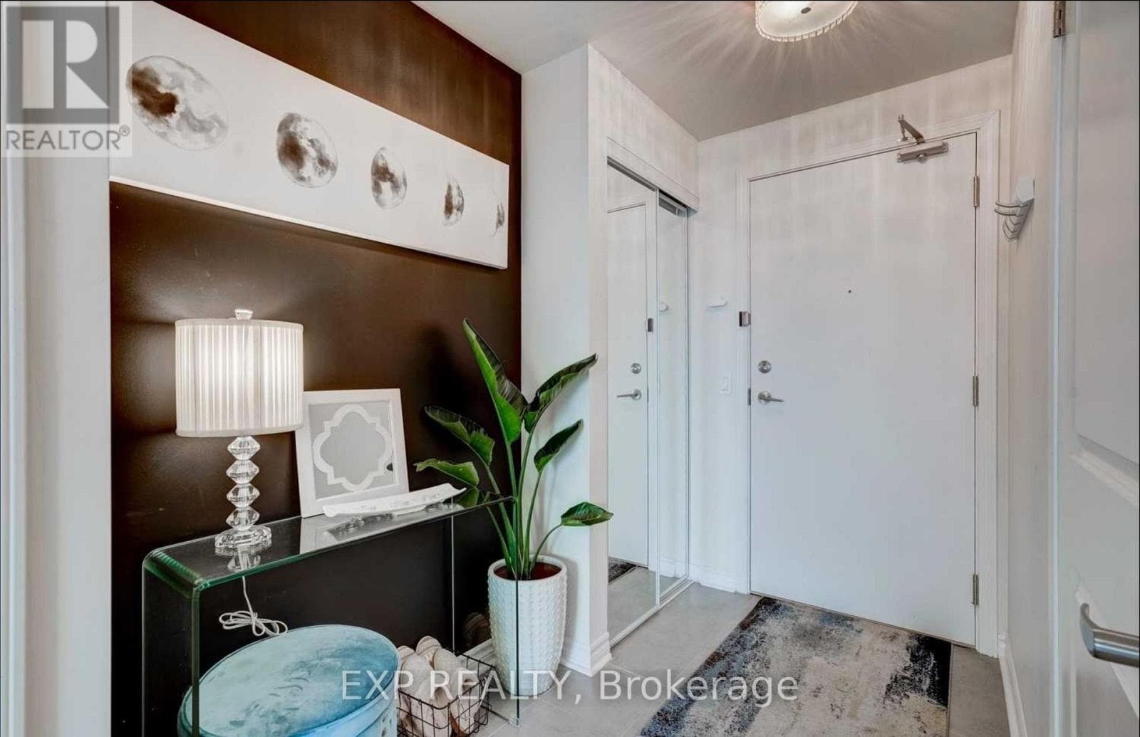 Single Family at 419- 2522 Keele Street, Toronto (Maple Leaf), Ontario - Photo 3 - RE/MAX Garden City Realty