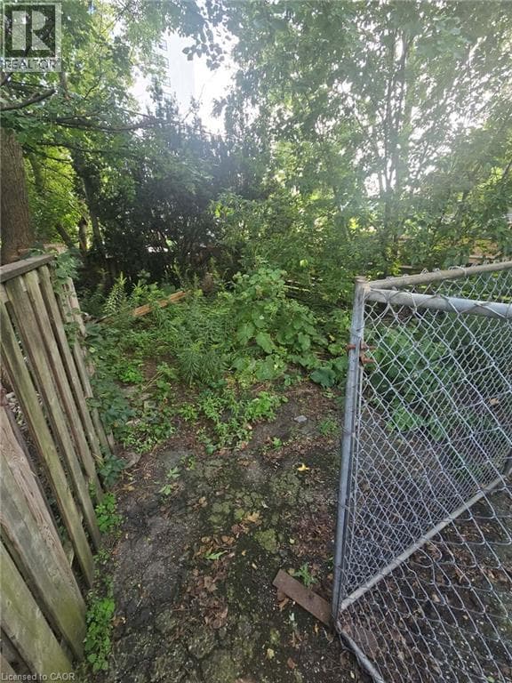 Single Family at 25 BEACHDALE Avenue, Toronto, Ontario - Photo 6 - RE/MAX Garden City Realty