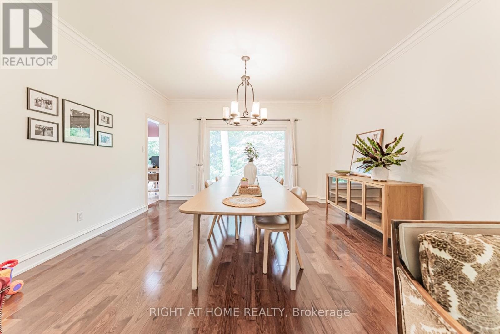 Single Family at 2175 Oneida Court, Mississauga (Erindale), Ontario - Photo 6 - RE/MAX Garden City Realty