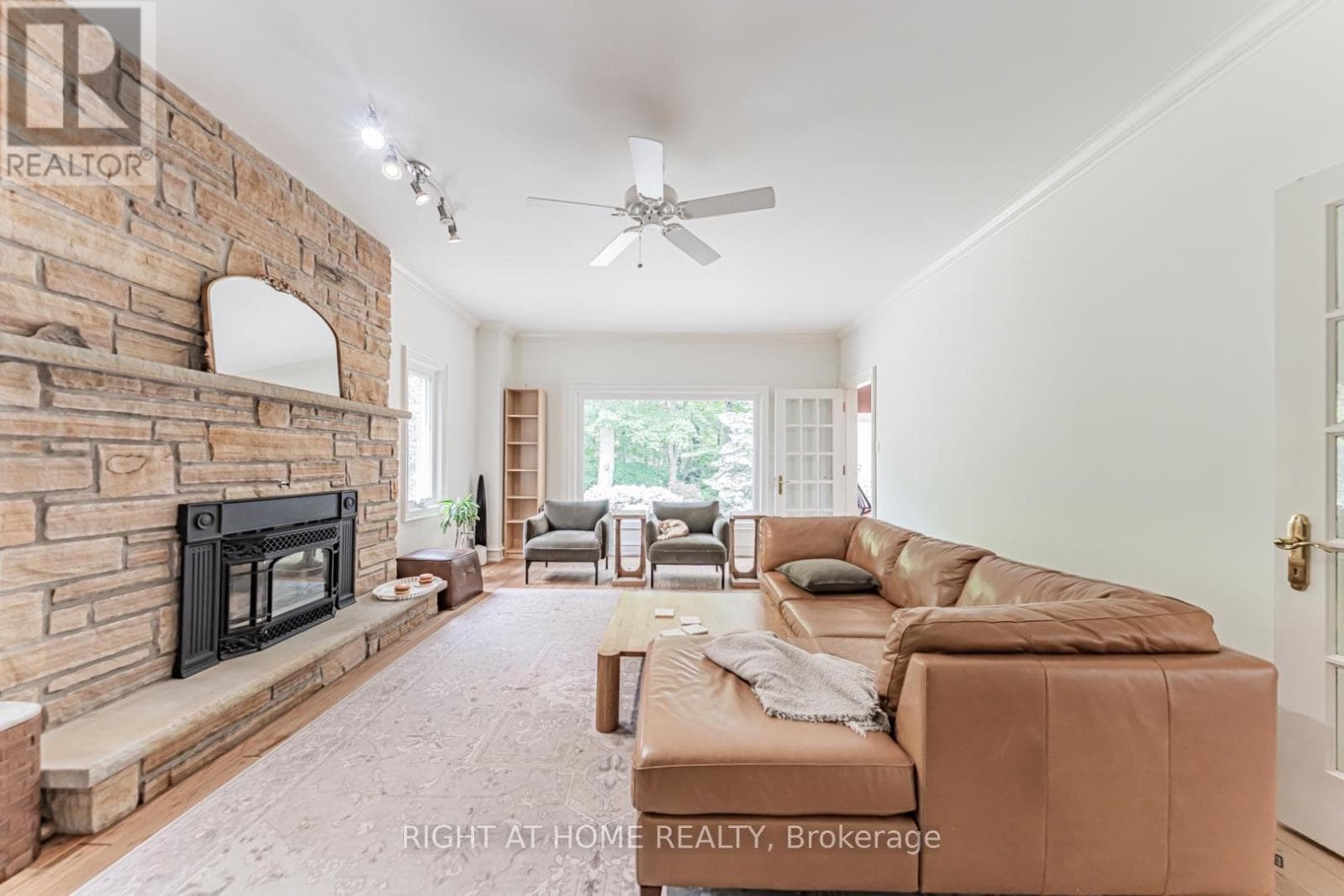 Single Family at 2175 Oneida Court, Mississauga (Erindale), Ontario - Photo 9 - RE/MAX Garden City Realty