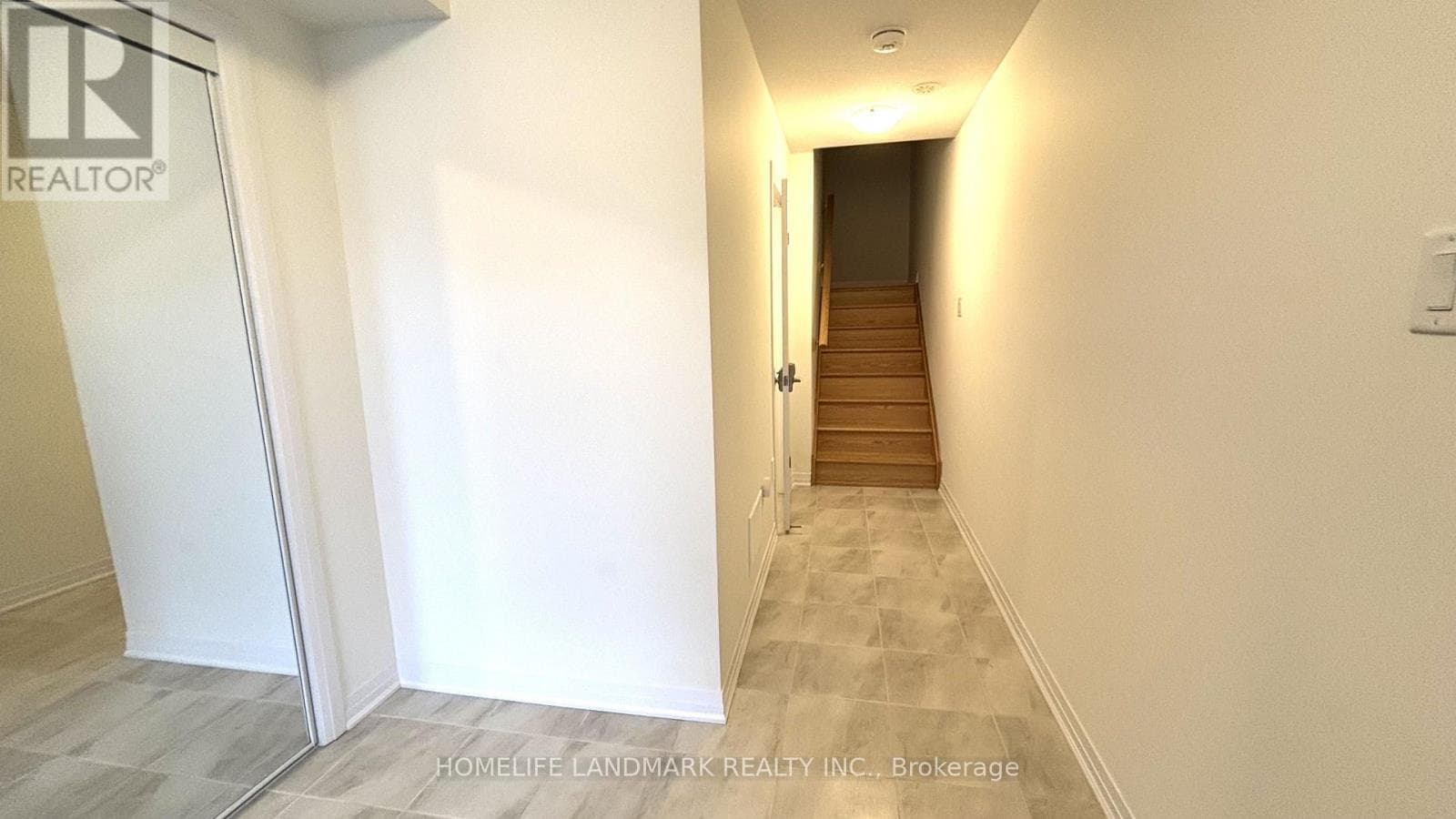 Single Family at 58 Feather Road, Welland (Dain City), Ontario - Photo 3 - RE/MAX Garden City Realty