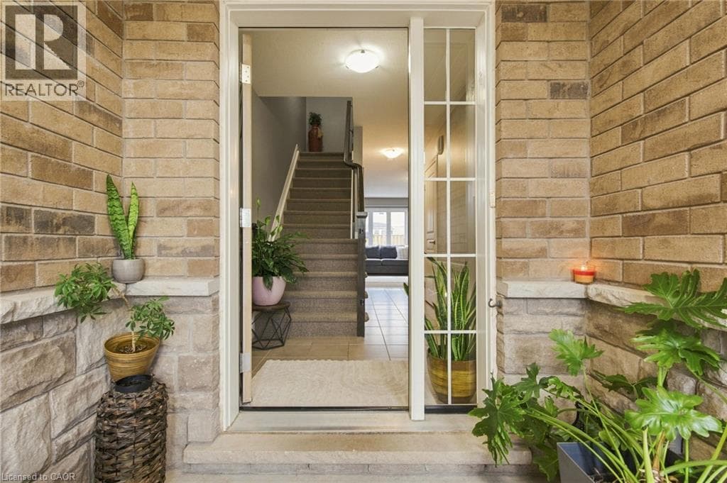 Single Family at 192 WINTERBERRY Boulevard, Thorold, Ontario - Photo 6 - RE/MAX Garden City Realty