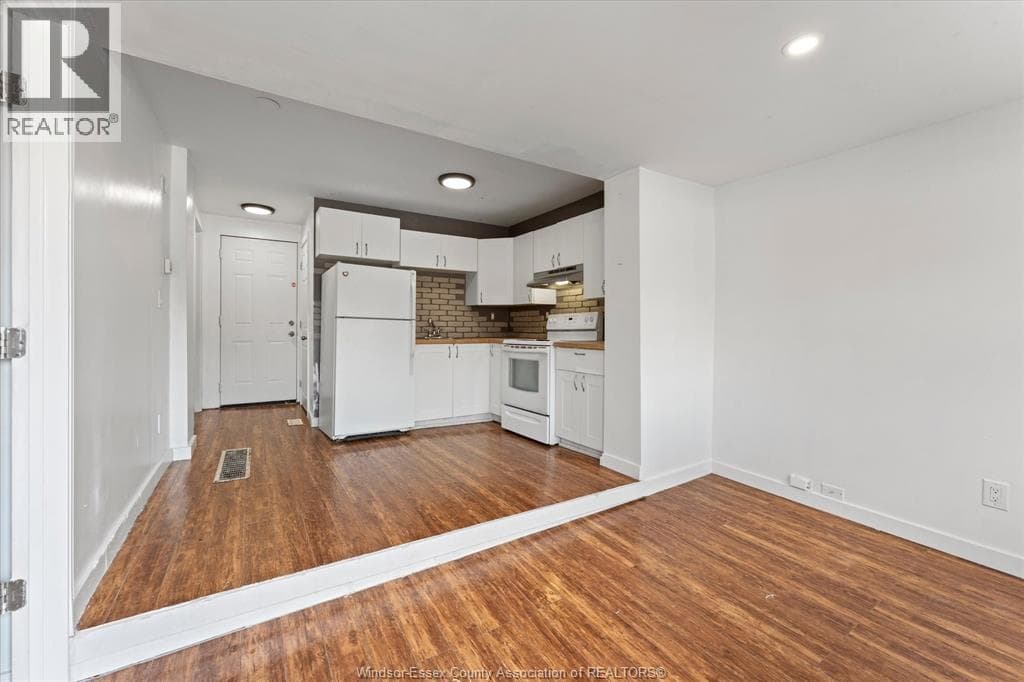 Single Family at 1320 GOYEAU, Windsor, Ontario - Photo 3 - RE/MAX Garden City Realty