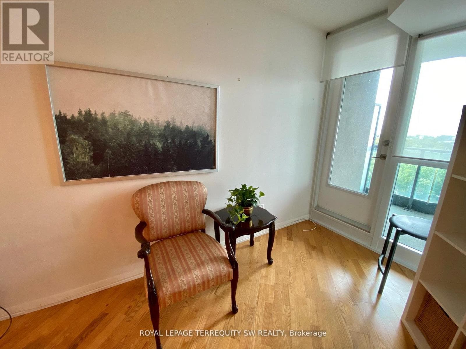 Single Family at 1458- 209 Fort York Boulevard, Toronto (Niagara), Ontario - Photo 8 - RE/MAX Garden City Realty