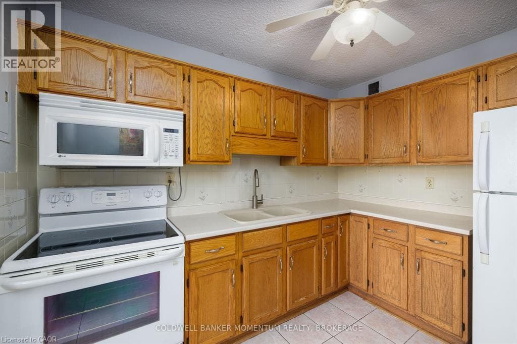 Single Family at 1002- 365 GENEVA Street, St. Catharines, Ontario - Photo 8 - RE/MAX Garden City Realty