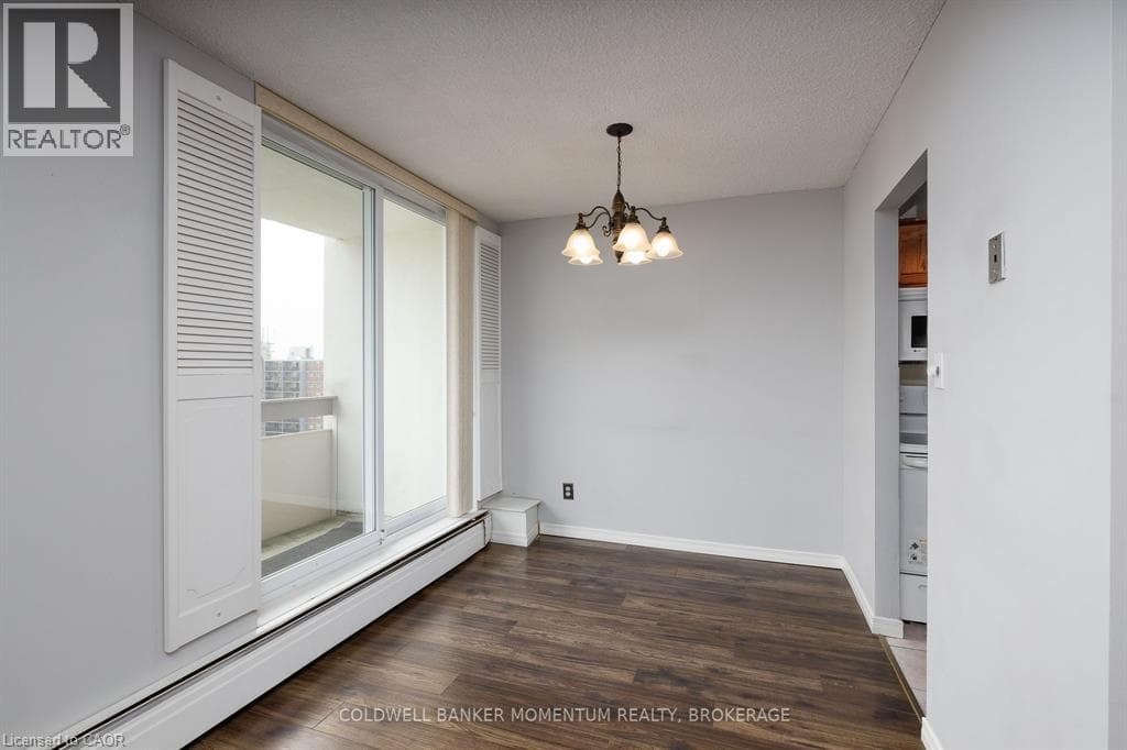 Single Family at 1002- 365 GENEVA Street, St. Catharines, Ontario - Photo 7 - RE/MAX Garden City Realty