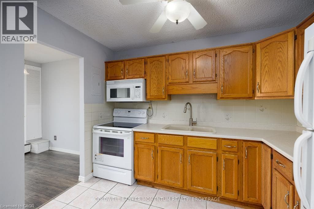 Single Family at 1002- 365 GENEVA Street, St. Catharines, Ontario - Photo 10 - RE/MAX Garden City Realty