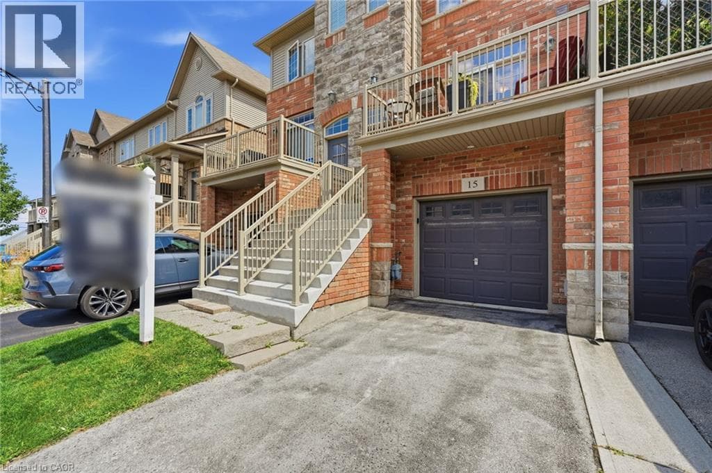 Single Family at 15- 541 WINSTON Road, Grimsby, Ontario - Photo 3 - RE/MAX Garden City Realty