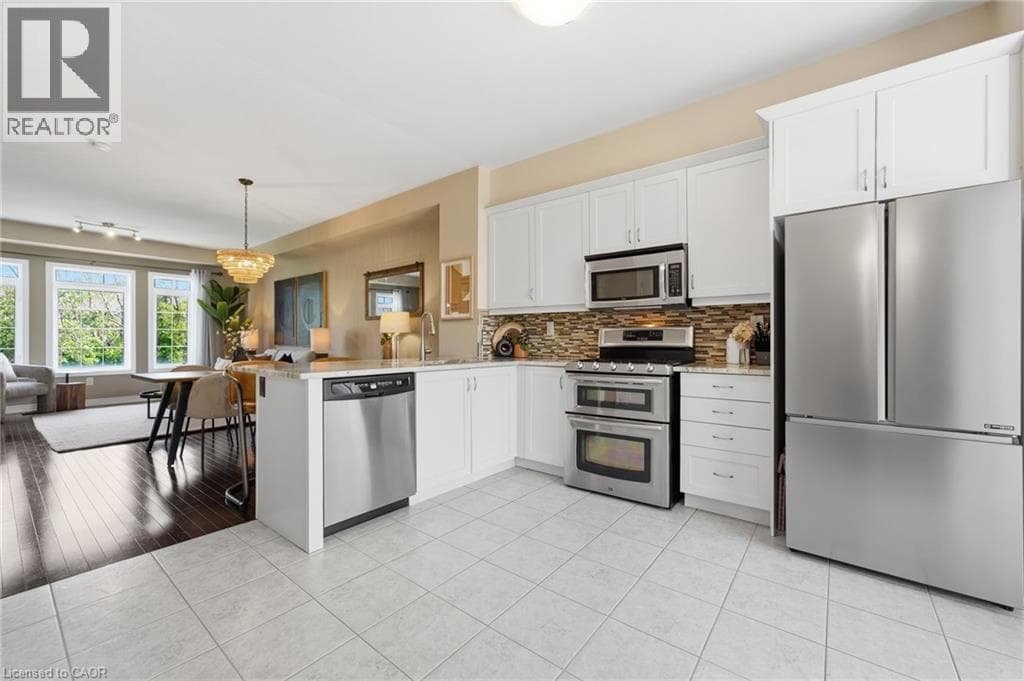 Single Family at 15- 541 WINSTON Road, Grimsby, Ontario - Photo 5 - RE/MAX Garden City Realty