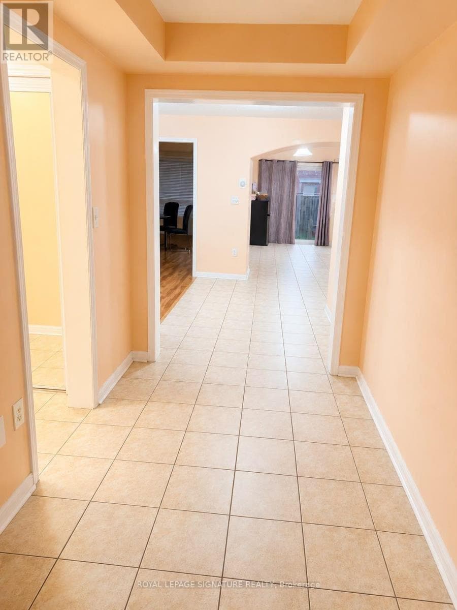Single Family at Upper- 10 Bonavista Drive, Brampton (Credit Valley), Ontario - Photo 2 - RE/MAX Garden City Realty