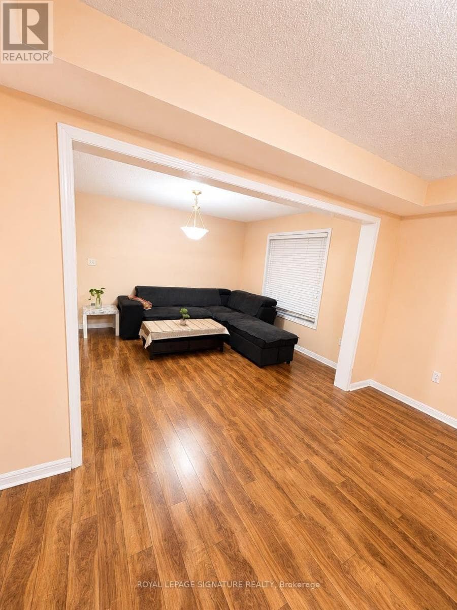 Single Family at Upper- 10 Bonavista Drive, Brampton (Credit Valley), Ontario - Photo 5 - RE/MAX Garden City Realty