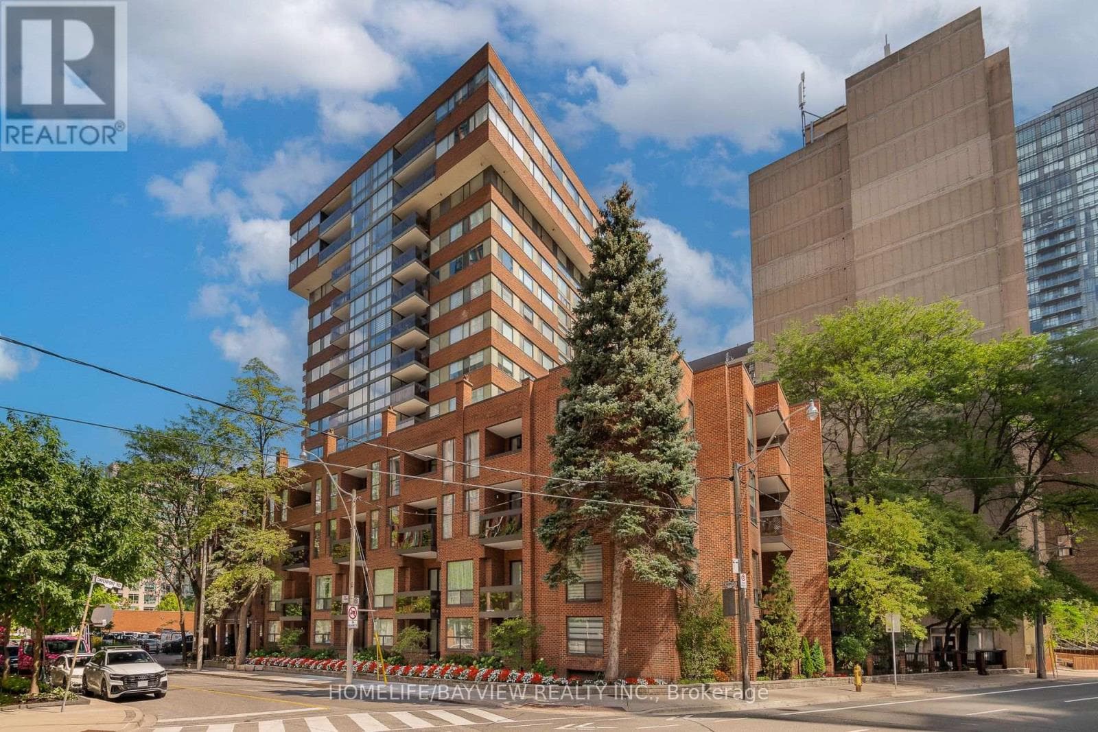 108- 15 Mcmurrich Street