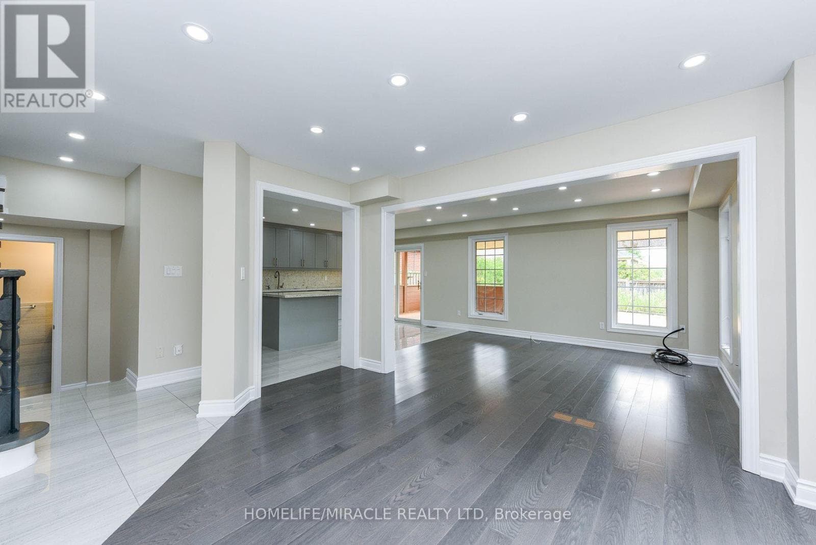 Single Family at 25 Blackcherry Lane, Brampton (Sandringham-Wellington), Ontario - Photo 8 - RE/MAX Garden City Realty