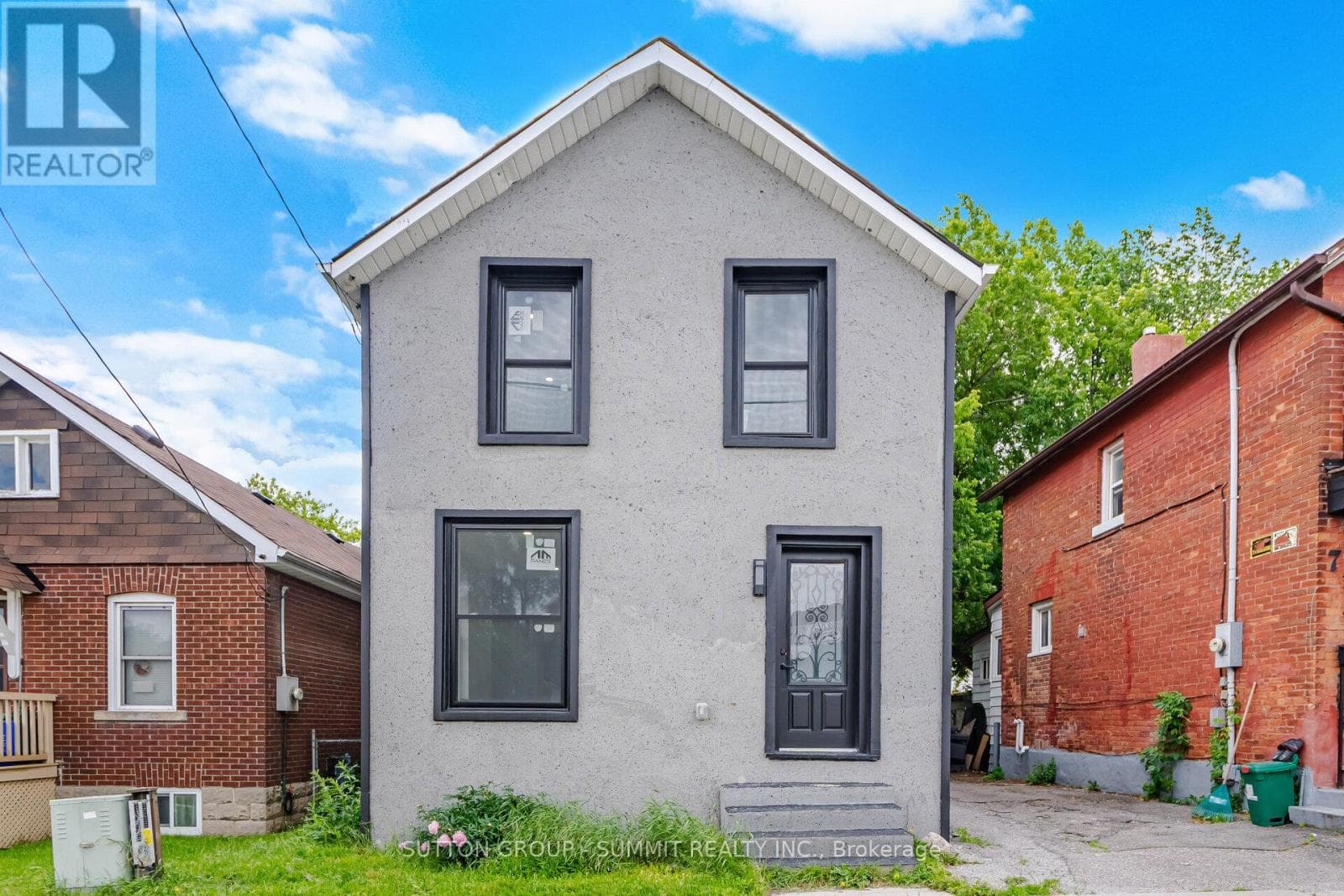 11 MAPLE Street