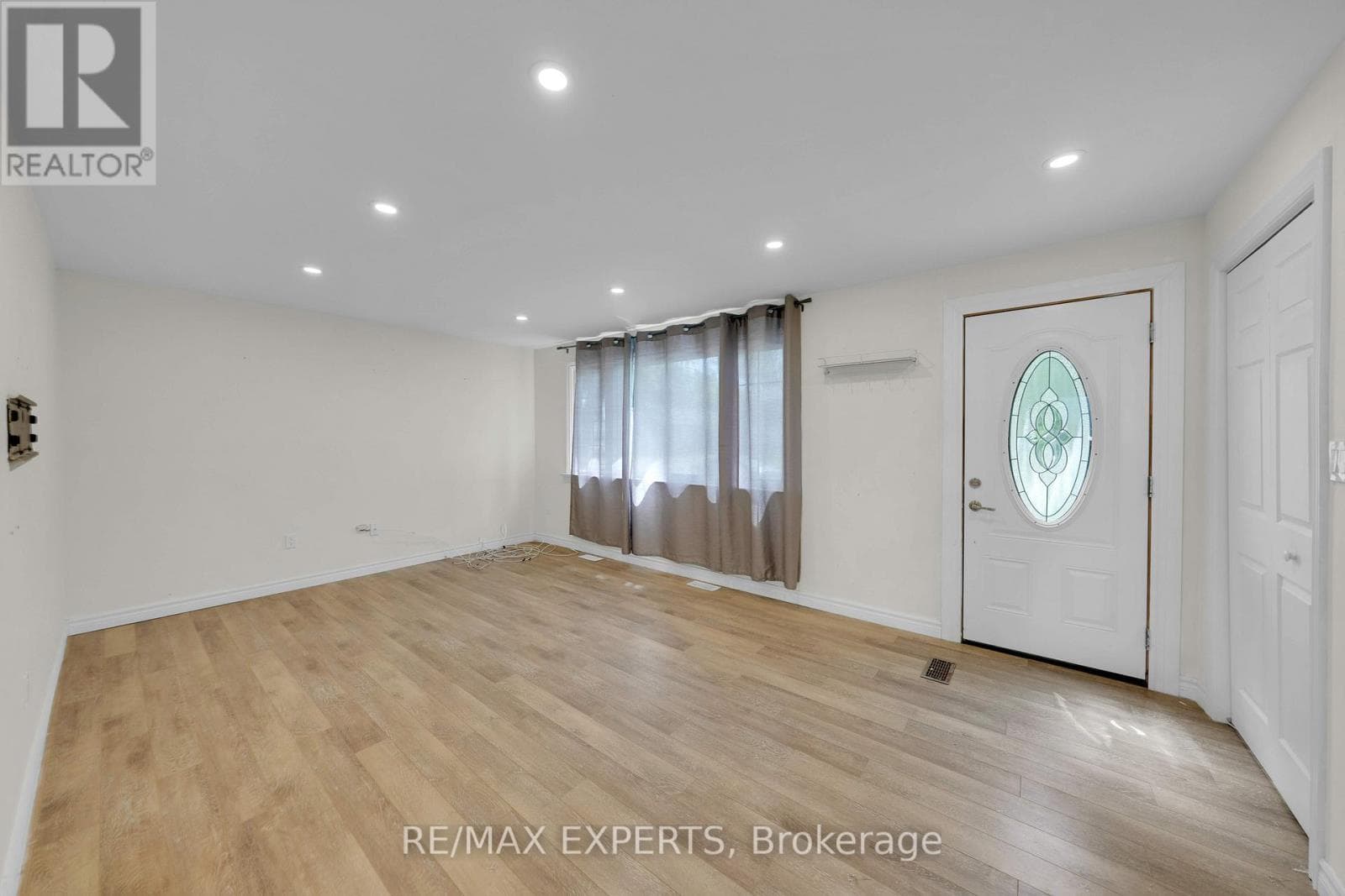 Single Family at Main- 92 Tupper Street, New Tecumseth (Alliston), Ontario - Photo 7 - RE/MAX Garden City Realty