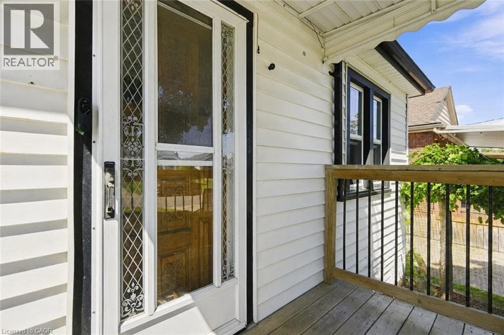 Single Family at 13 PRESTWICK Avenue, St. Catharines, Ontario - Photo 3 - RE/MAX Garden City Realty
