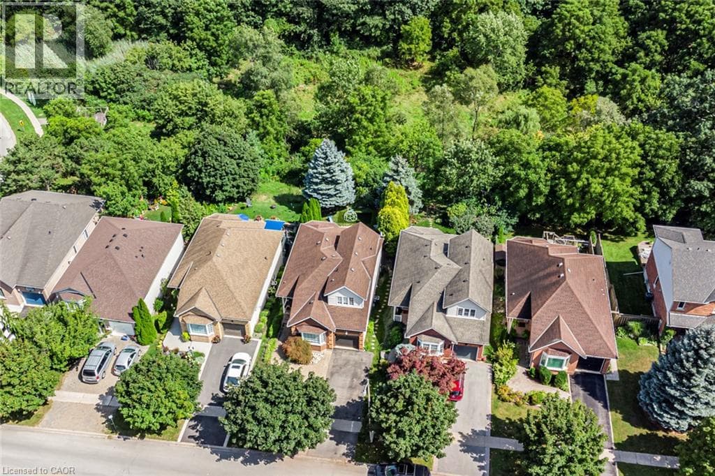 Single Family at 4257 STADELBAUER Drive, Beamsville, Ontario - Photo 3 - RE/MAX Garden City Realty
