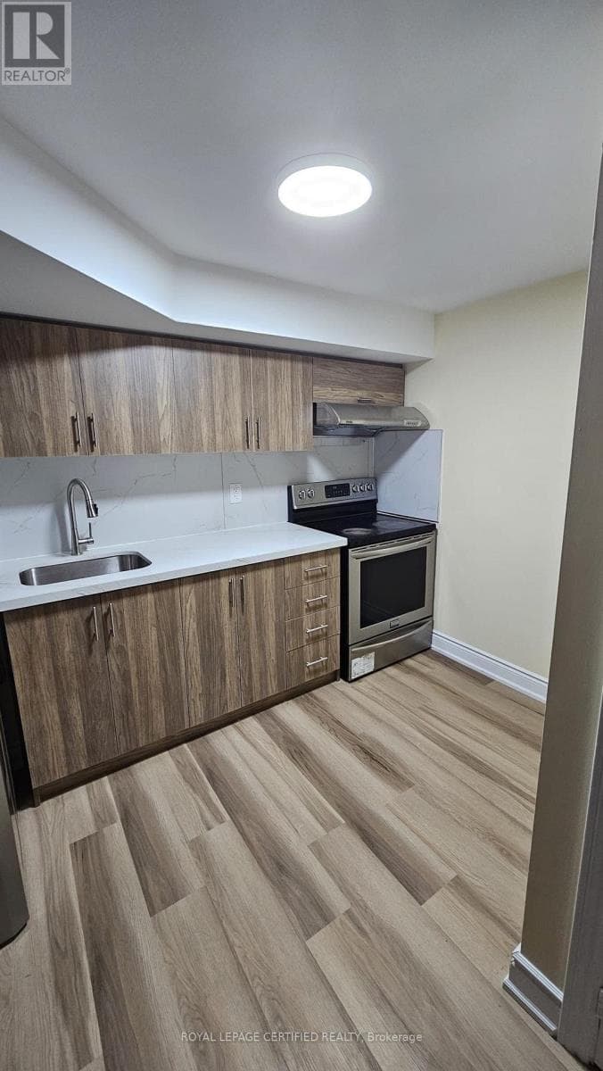 Single Family at Basement- 102 Bunchberry Way, Brampton (Sandringham-Wellington), Ontario - Photo 5 - RE/MAX Garden City Realty