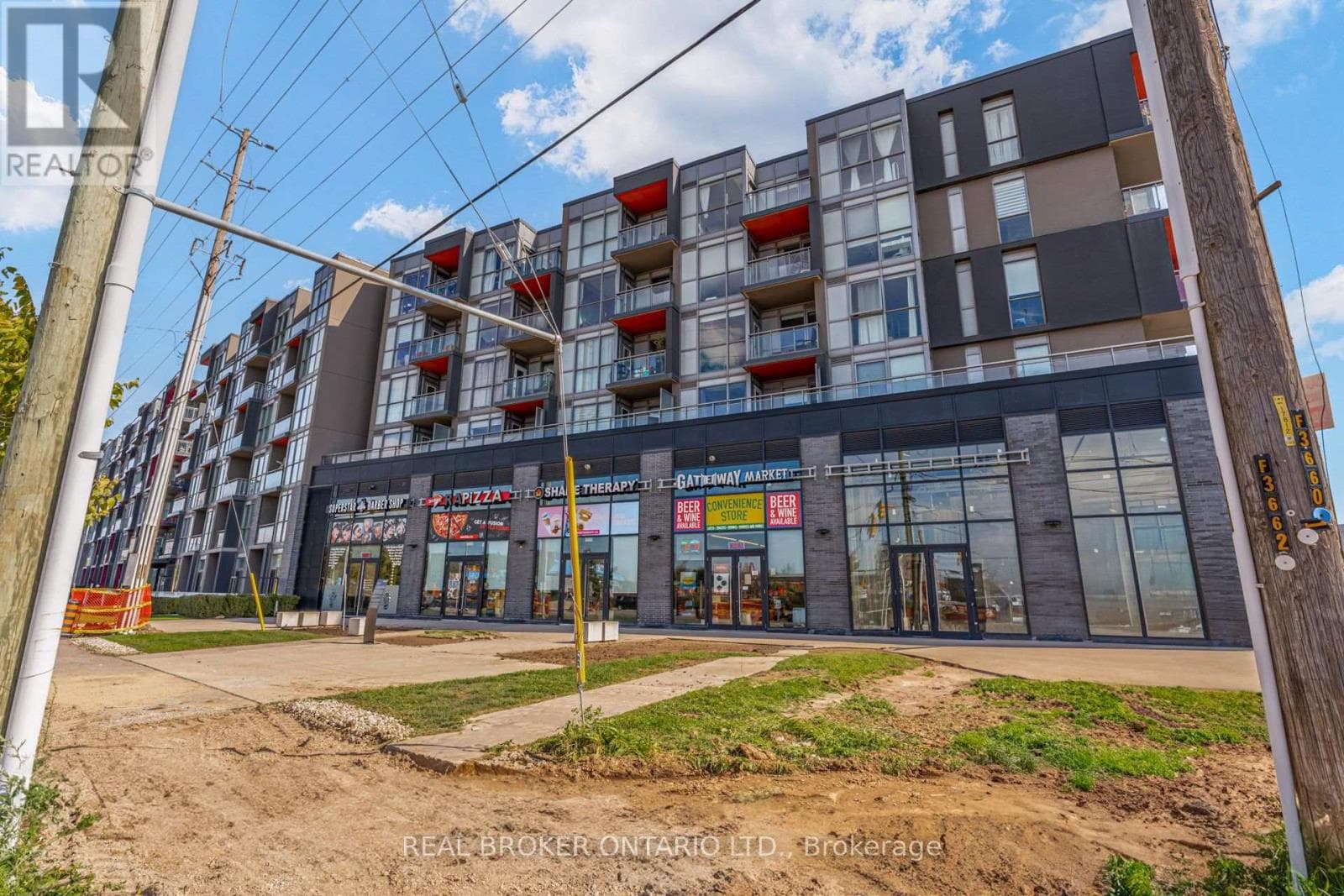 Retail at 3- 5220 Dundas Street, Burlington (Orchard), Ontario - Photo 4 - RE/MAX Garden City Realty