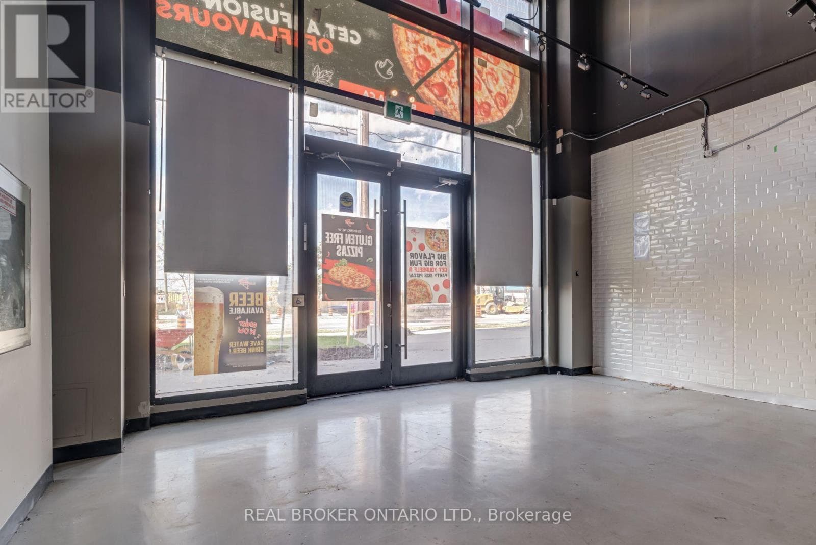 Retail at 3- 5220 Dundas Street, Burlington (Orchard), Ontario - Photo 7 - RE/MAX Garden City Realty