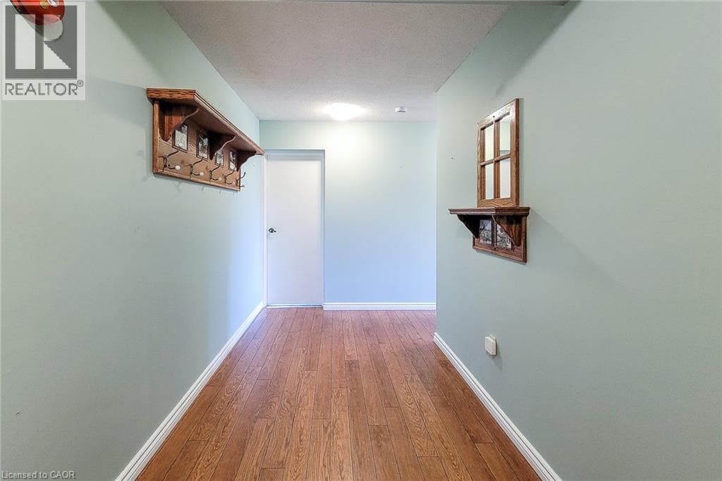 Single Family at 405- 28 ROBINSON Street, Grimsby, Ontario - Photo 10 - RE/MAX Garden City Realty