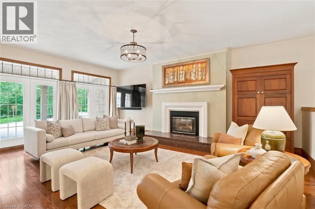 Single Family at 709 GLASGOW Street, Kitchener, Ontario - Photo 7 - RE/MAX Garden City Realty
