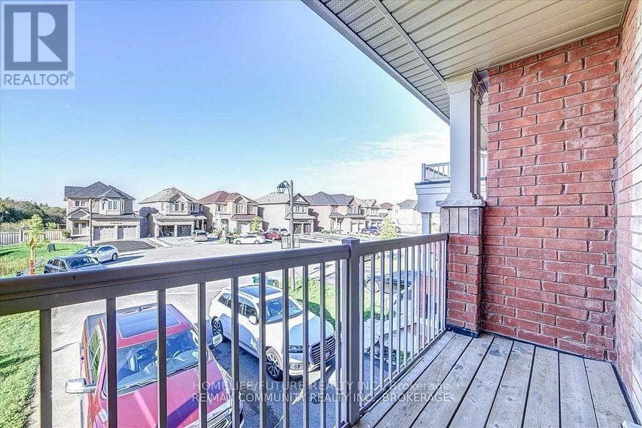 Single Family at 84 Wimbledon Court, Whitby (Williamsburg), Ontario - Photo 6 - RE/MAX Garden City Realty
