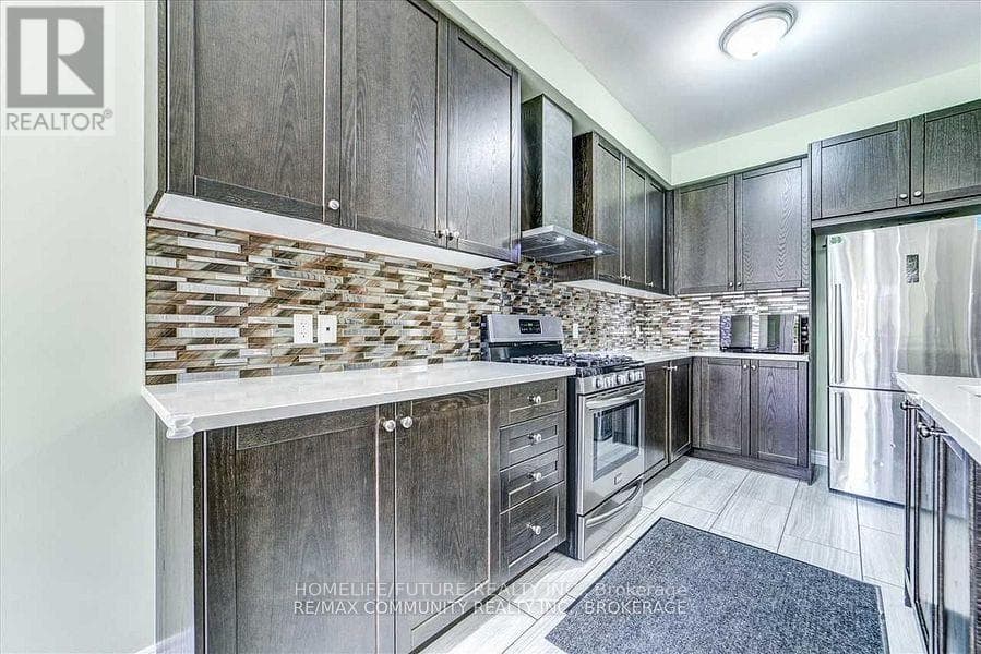 Single Family at 84 Wimbledon Court, Whitby (Williamsburg), Ontario - Photo 9 - RE/MAX Garden City Realty