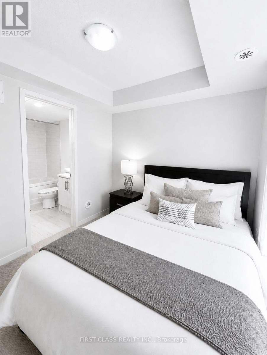 Single Family at 56- 5 William Jackson Way, Toronto (New Toronto), Ontario - Photo 6 - RE/MAX Garden City Realty