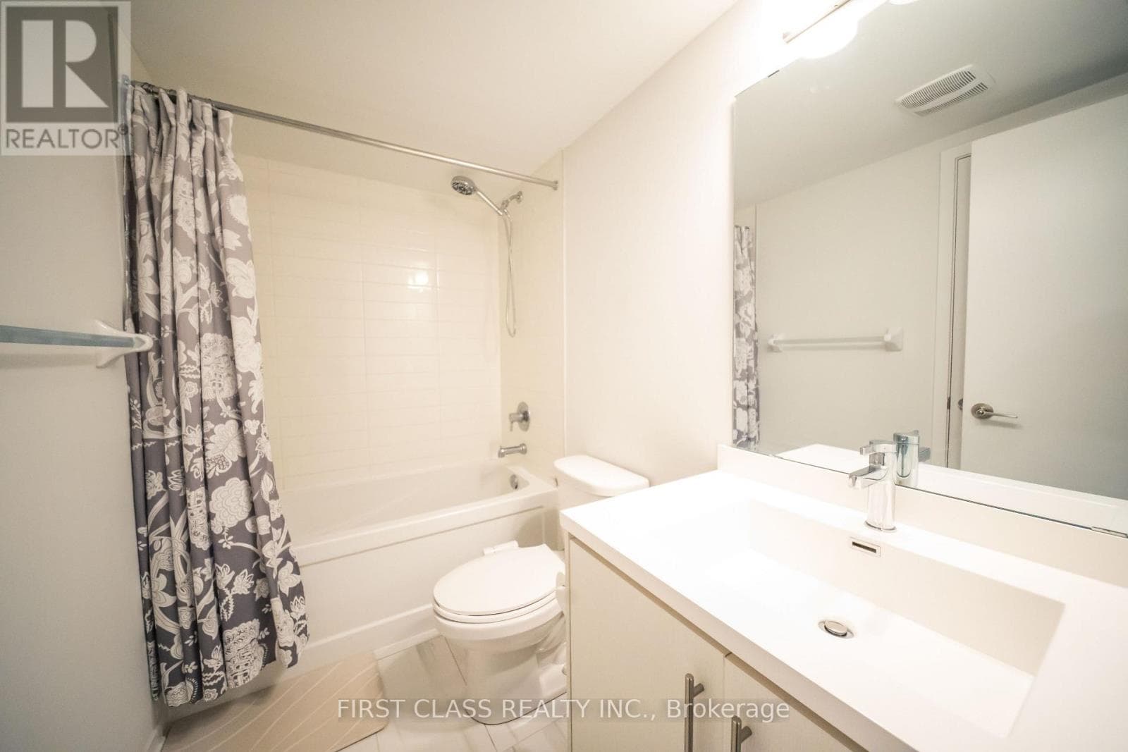 Single Family at 56- 5 William Jackson Way, Toronto (New Toronto), Ontario - Photo 9 - RE/MAX Garden City Realty