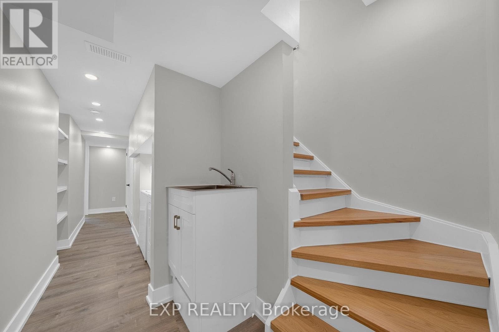 Single Family at 25 La Cassandra Basement Drive, Vaughan (Vellore Village), Ontario - Photo 4 - RE/MAX Garden City Realty