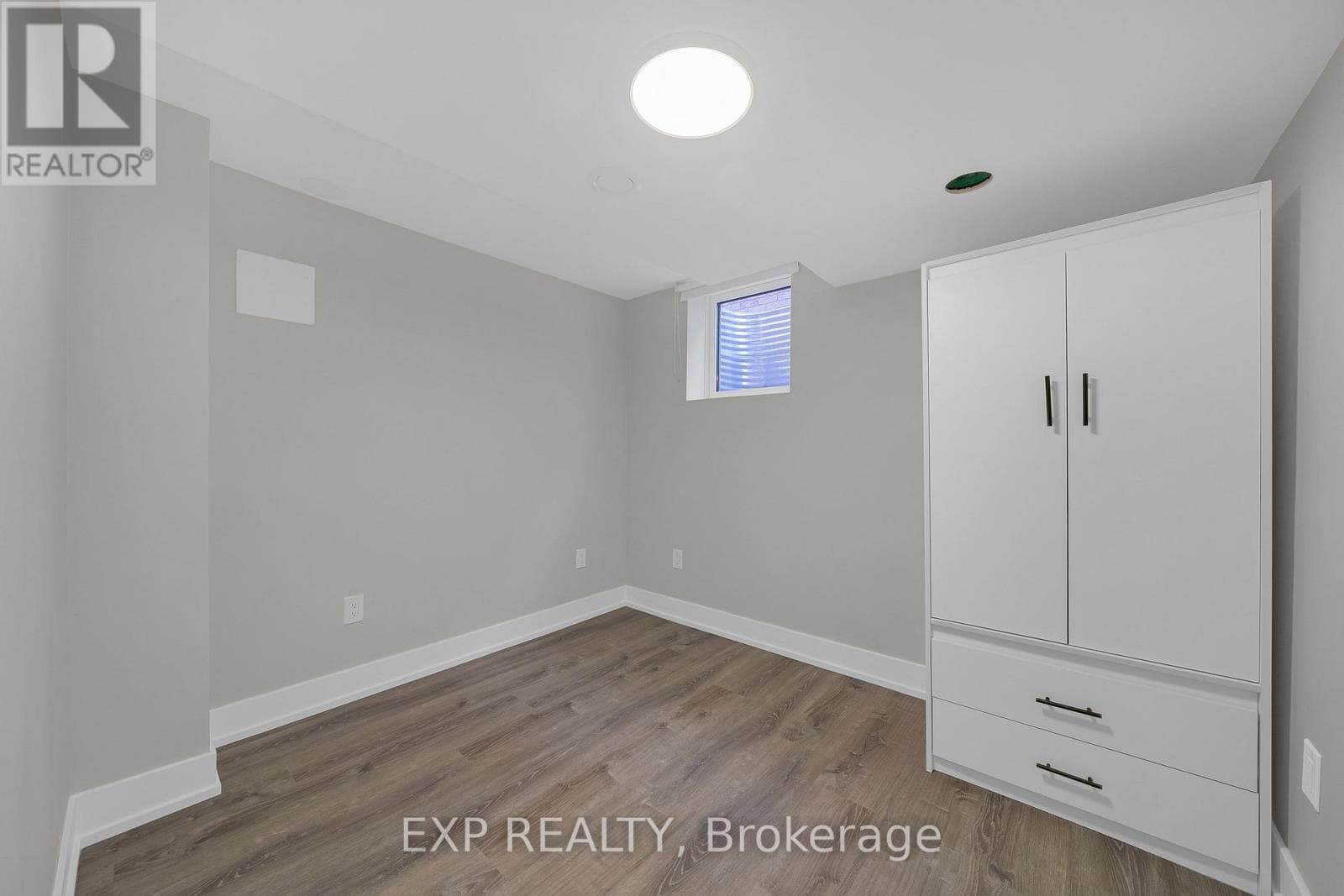 Single Family at 25 La Cassandra Basement Drive, Vaughan (Vellore Village), Ontario - Photo 7 - RE/MAX Garden City Realty