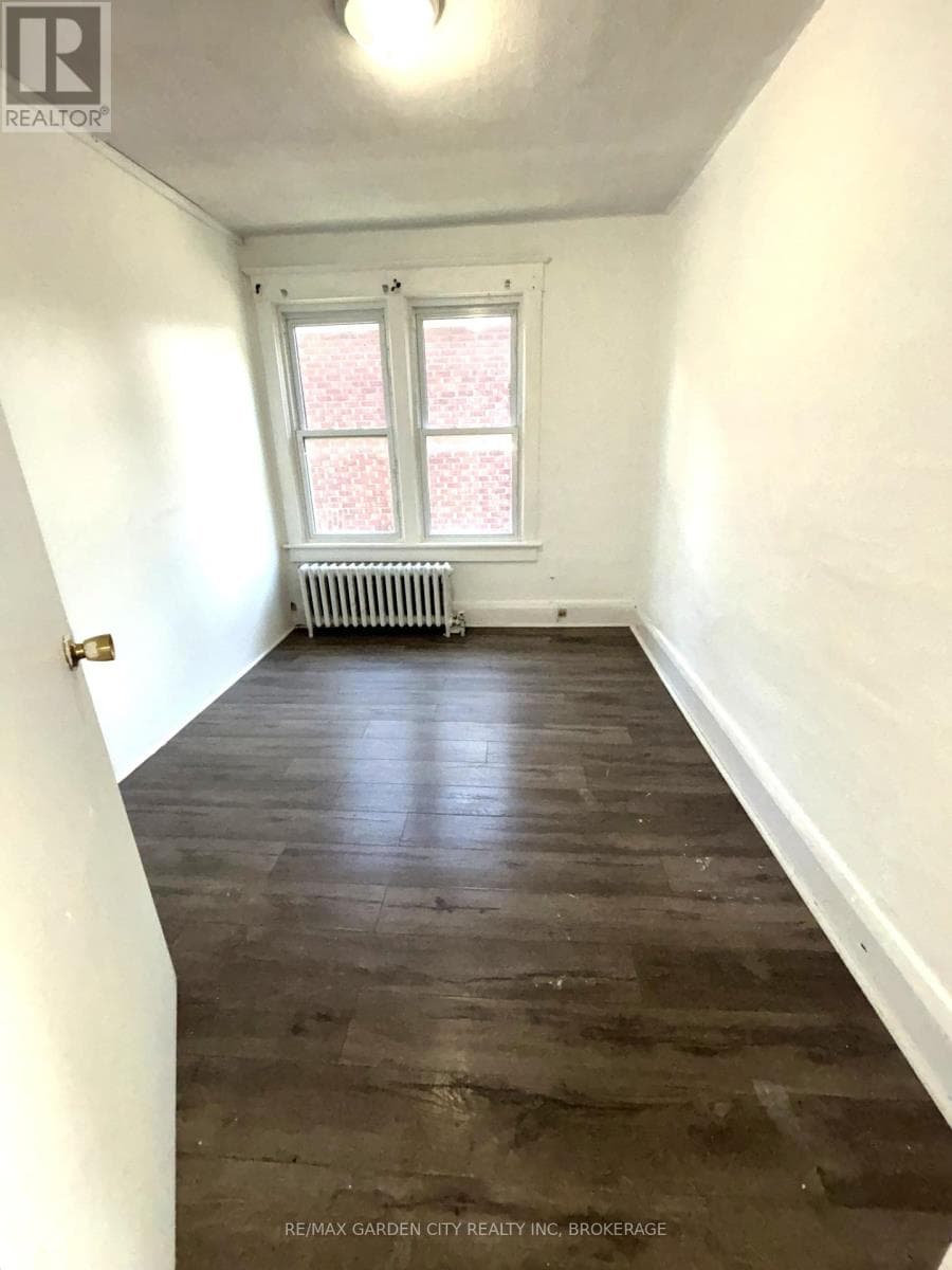Single Family at 3- 6165 BARKER Street, Niagara Falls (Dorchester), Ontario - Photo 10 - RE/MAX Garden City Realty
