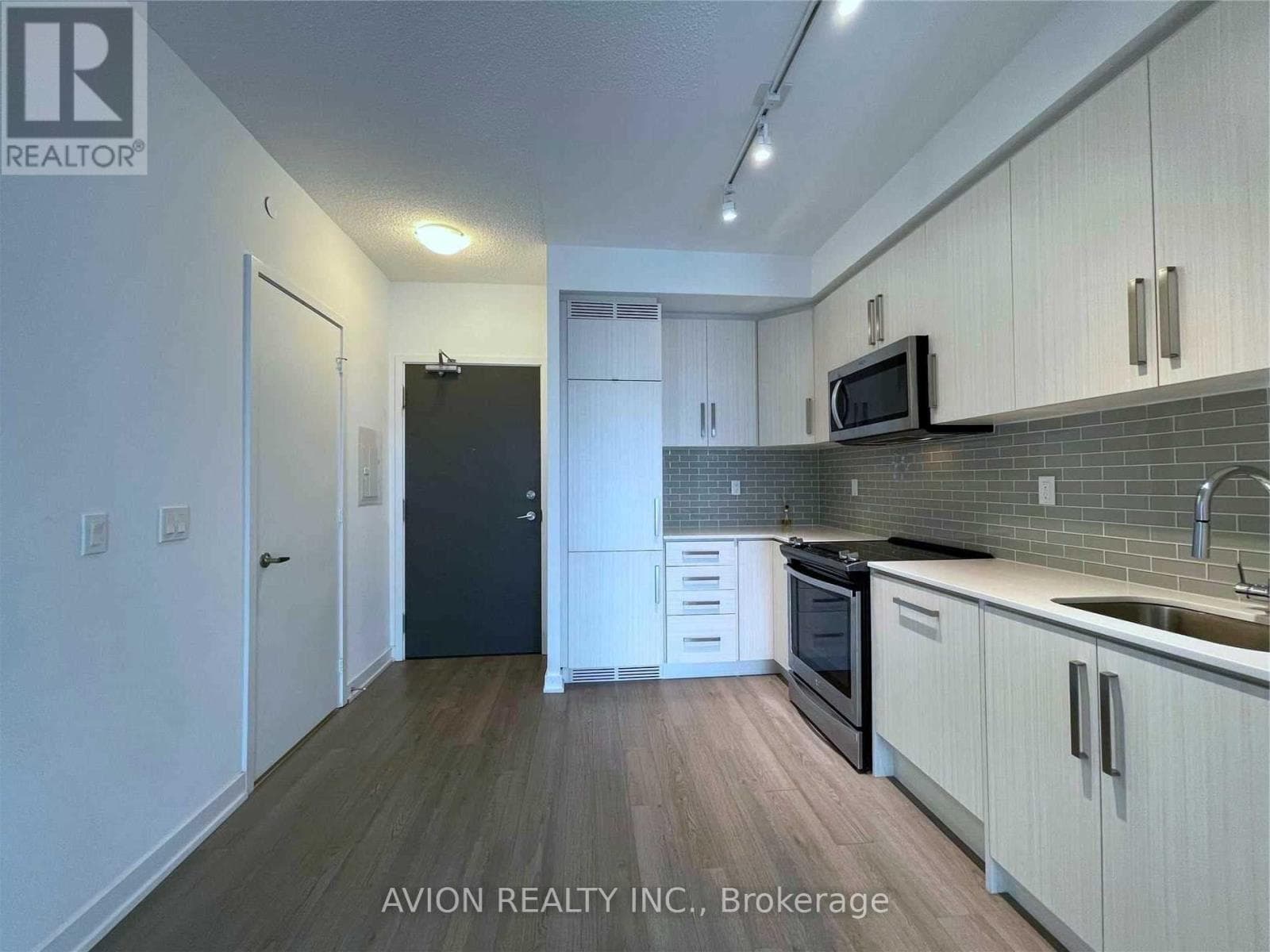 Single Family at 2802- 5180 Yonge Street, Toronto (Willowdale West), Ontario - Photo 5 - RE/MAX Garden City Realty