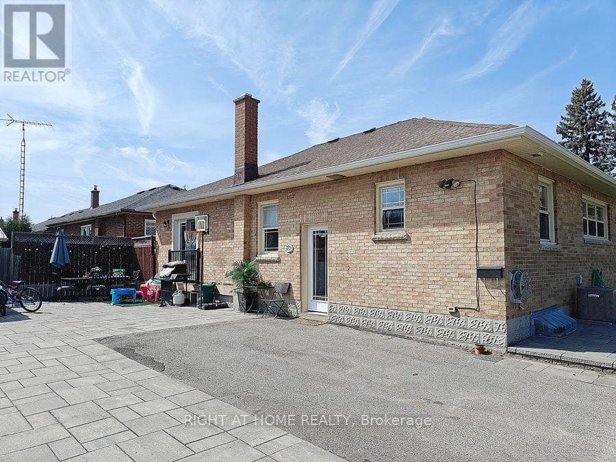 Single Family at Main Floor- 45 Prince Street, Clarington (Bowmanville), Ontario - Photo 3 - RE/MAX Garden City Realty