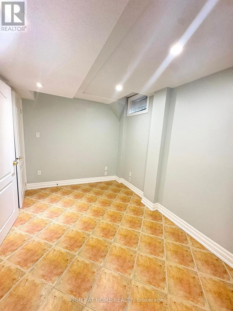 Single Family at bsmnt- 287 Wildberry Crescent, Vaughan (Vellore Village), Ontario - Photo 3 - RE/MAX Garden City Realty