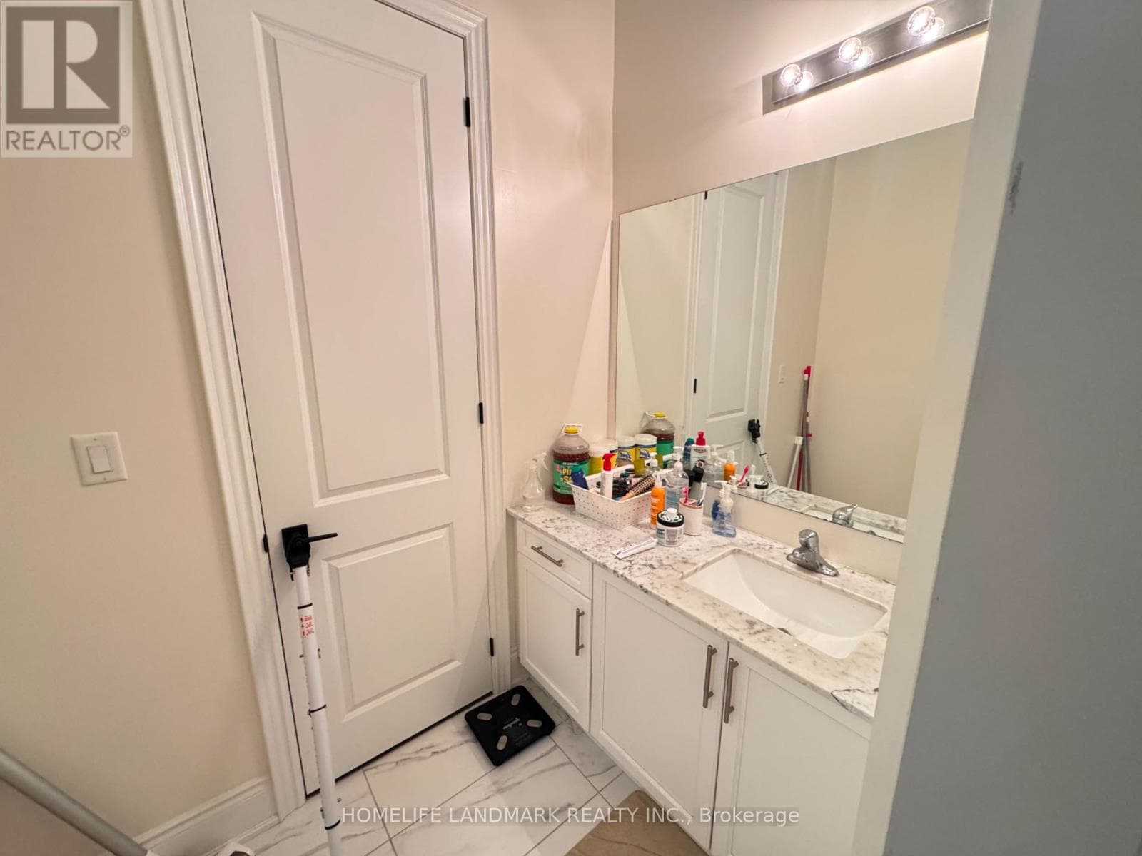 Single Family at 187 Stormont (Room ) Trail, Vaughan (Vellore Village), Ontario - Photo 9 - RE/MAX Garden City Realty