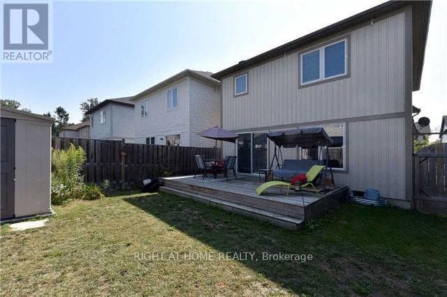 Single Family at 32 Donlevy Crescent, Whitby (Taunton North), Ontario - Photo 3 - RE/MAX Garden City Realty