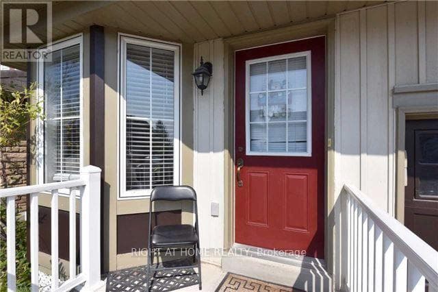 Single Family at 32 Donlevy Crescent, Whitby (Taunton North), Ontario - Photo 4 - RE/MAX Garden City Realty