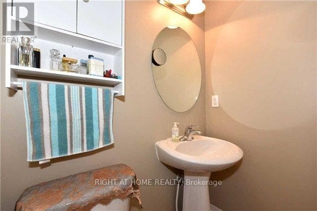 Single Family at 32 Donlevy Crescent, Whitby (Taunton North), Ontario - Photo 5 - RE/MAX Garden City Realty