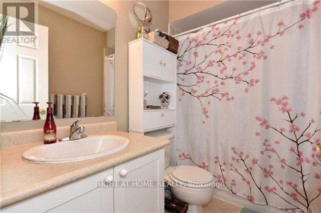 Single Family at 32 Donlevy Crescent, Whitby (Taunton North), Ontario - Photo 6 - RE/MAX Garden City Realty