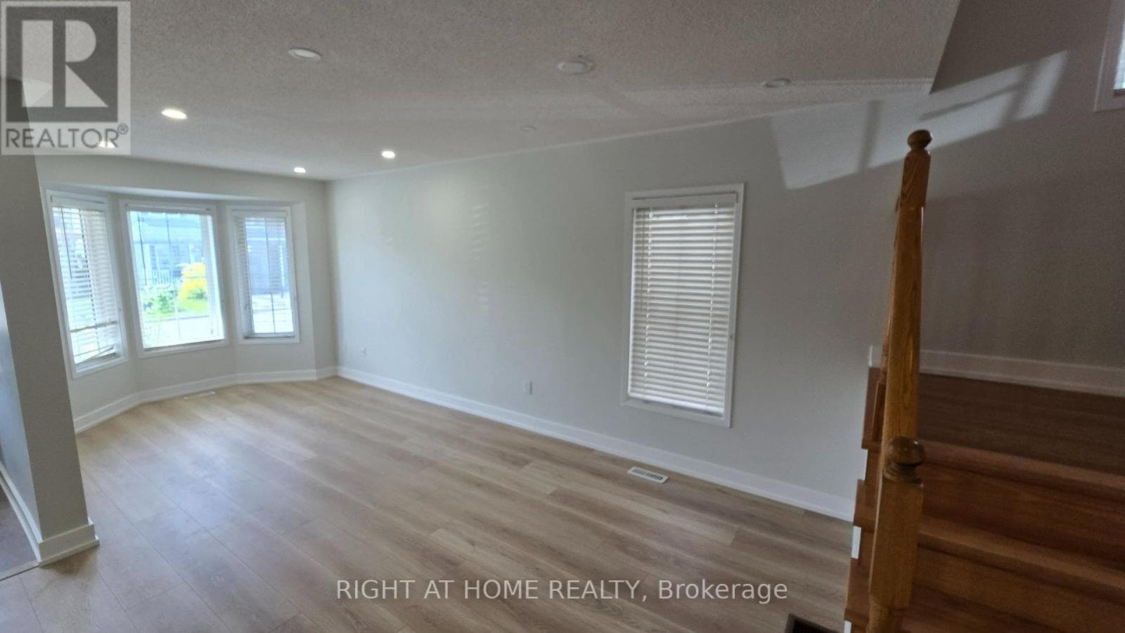 Single Family at 32 Donlevy Crescent, Whitby (Taunton North), Ontario - Photo 9 - RE/MAX Garden City Realty