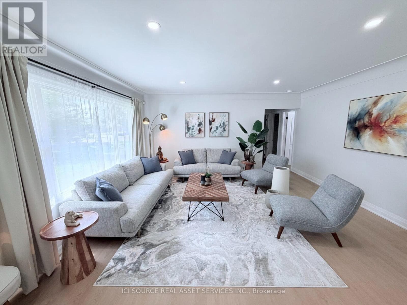 10 Draper Drive