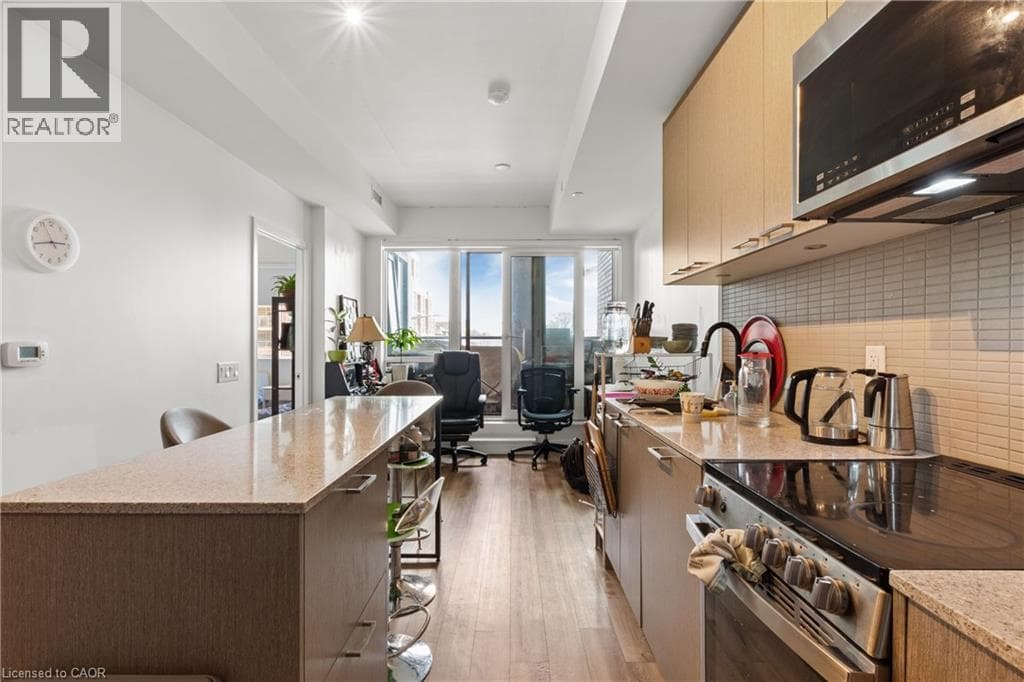 Single Family at 216- 1808 ST CLAIR Avenue, Toronto, Ontario - Photo 10 - RE/MAX Garden City Realty