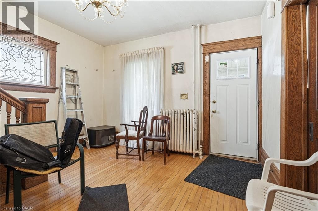 Single Family at 83 BURGAR Street, Welland, Ontario - Photo 10 - RE/MAX Garden City Realty