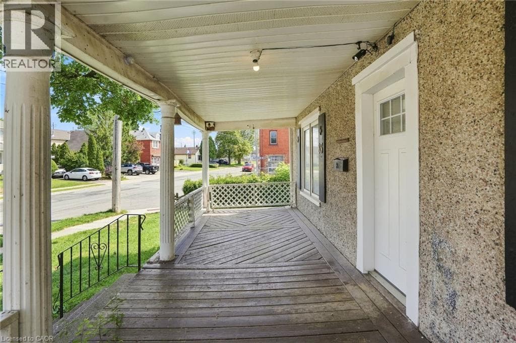 Single Family at 83 BURGAR Street, Welland, Ontario - Photo 9 - RE/MAX Garden City Realty